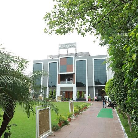 Hotel Shri Khedapati International Dewas Eksteriør billede