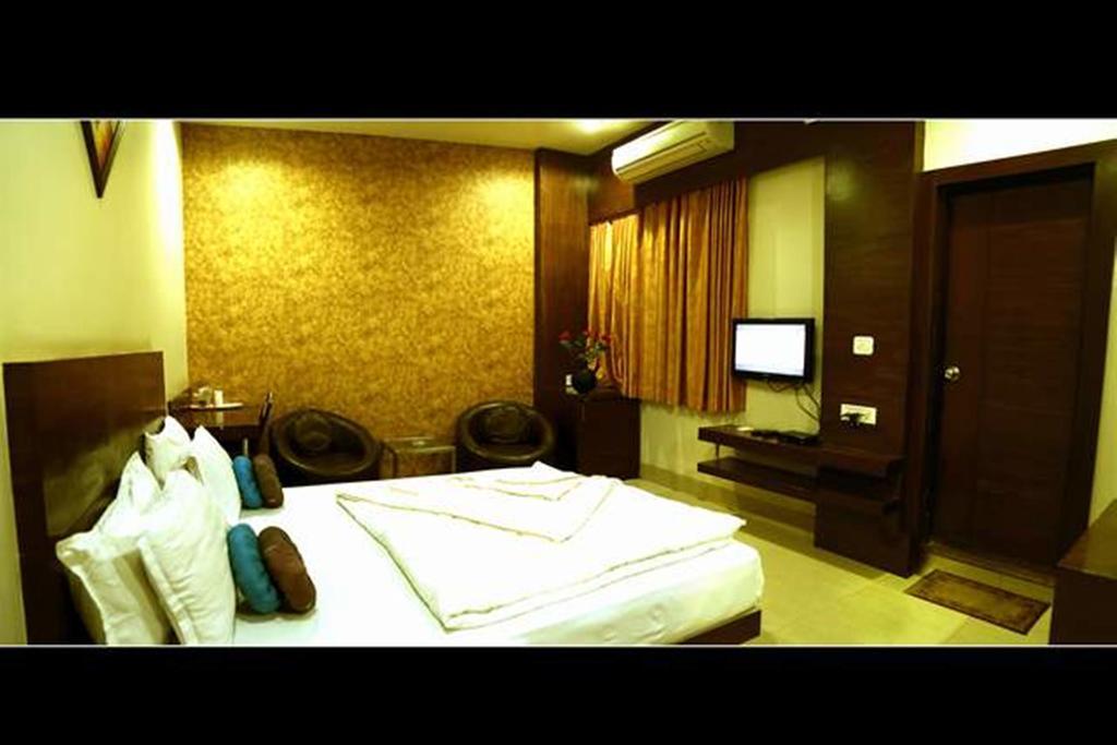 Hotel Shri Khedapati International Dewas Eksteriør billede