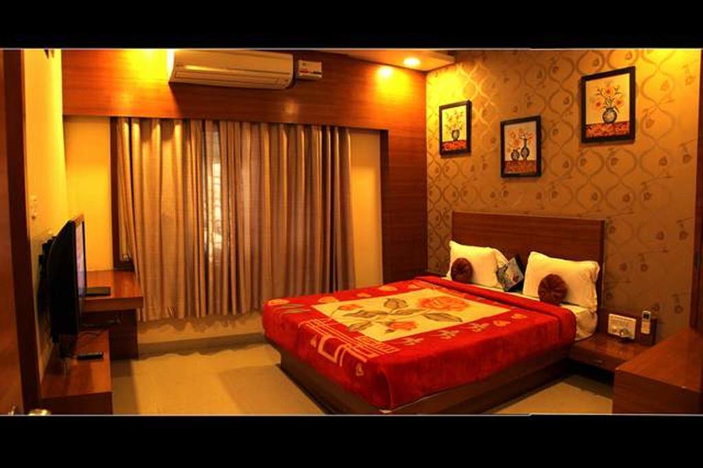 Hotel Shri Khedapati International Dewas Eksteriør billede