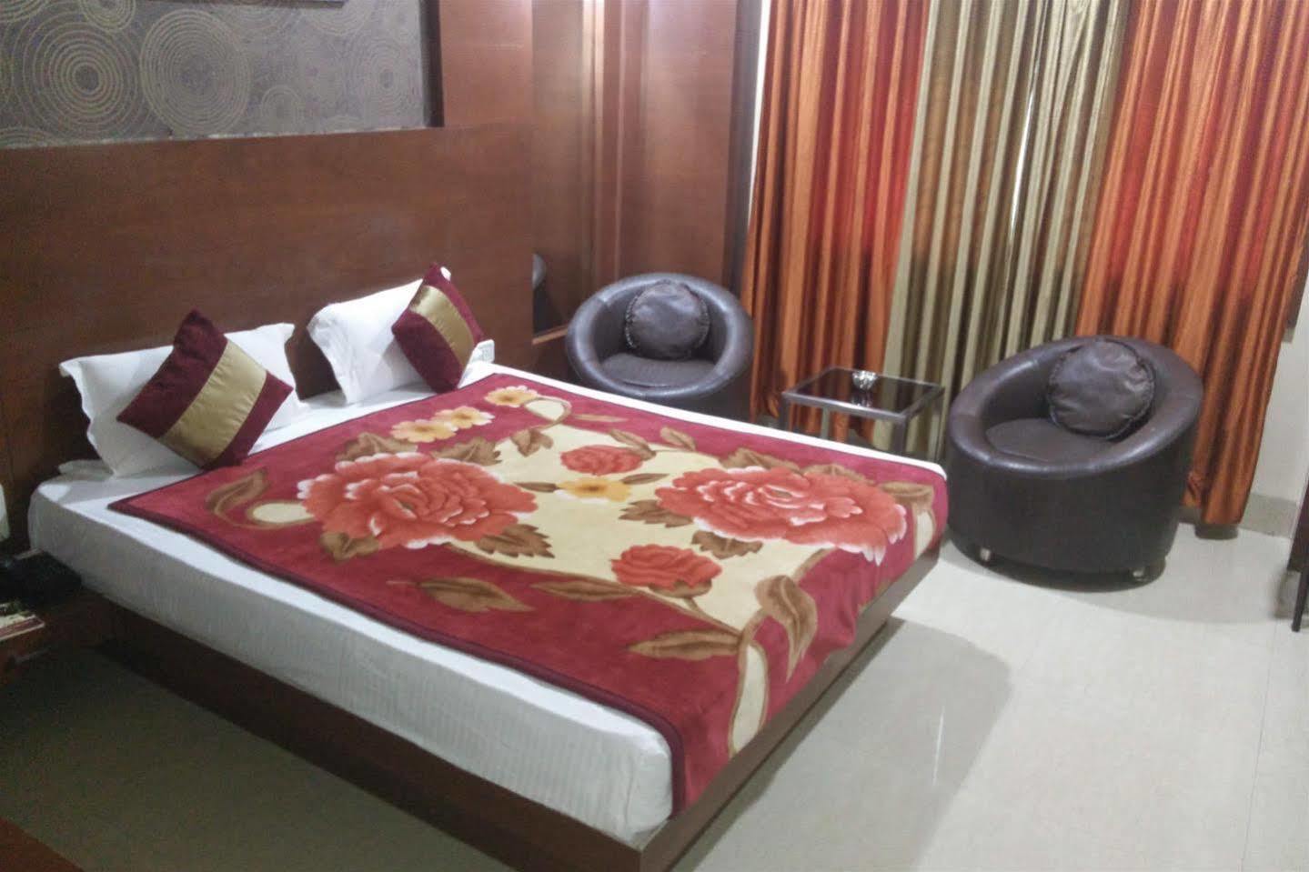Hotel Shri Khedapati International Dewas Eksteriør billede