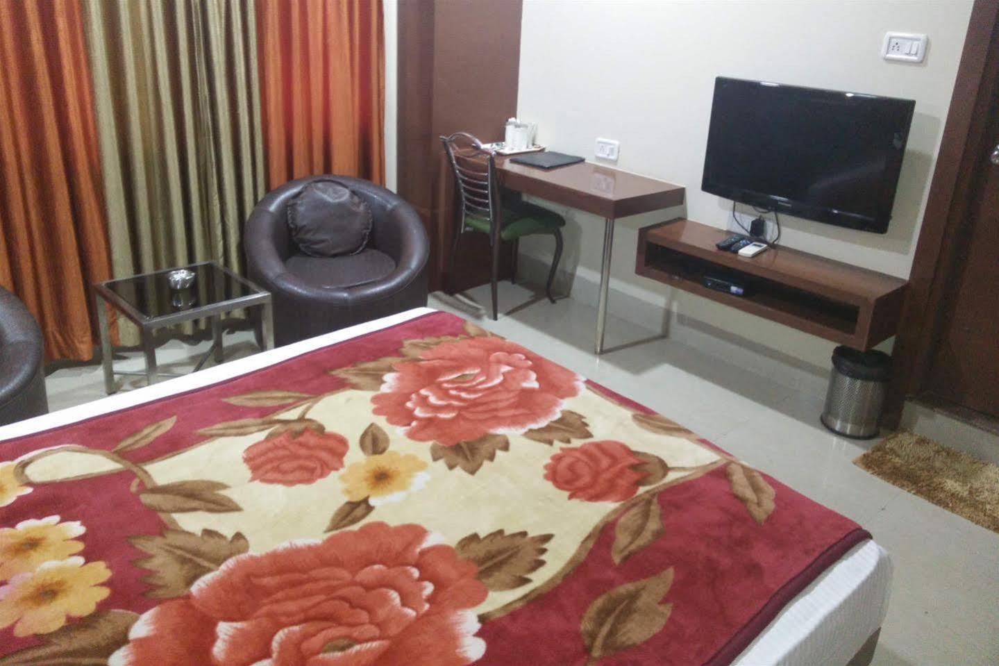 Hotel Shri Khedapati International Dewas Eksteriør billede