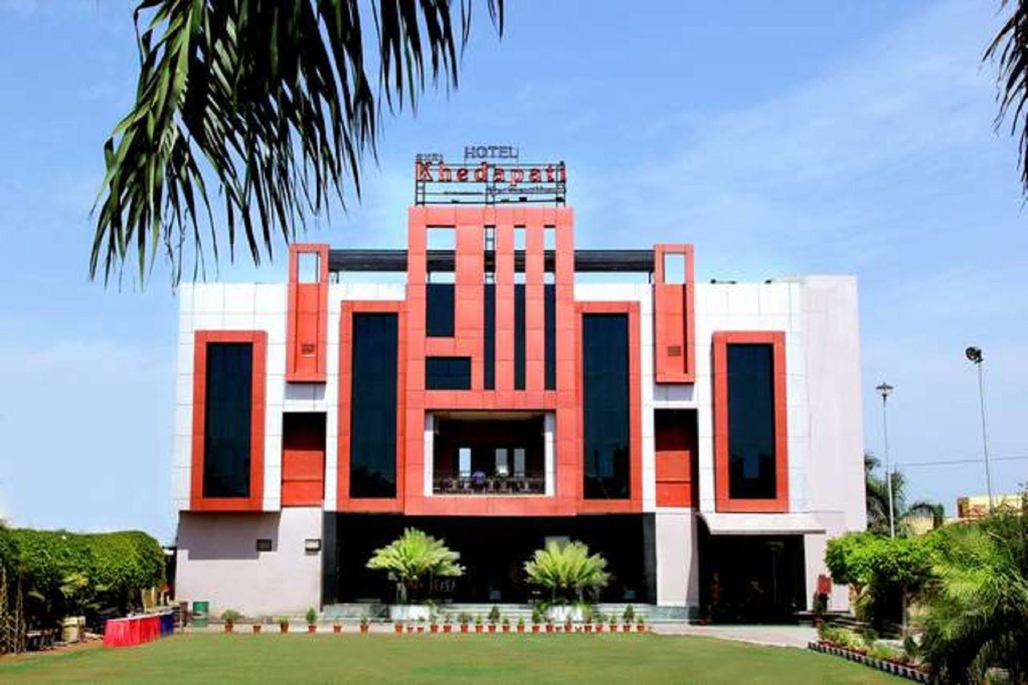 Hotel Shri Khedapati International Dewas Eksteriør billede